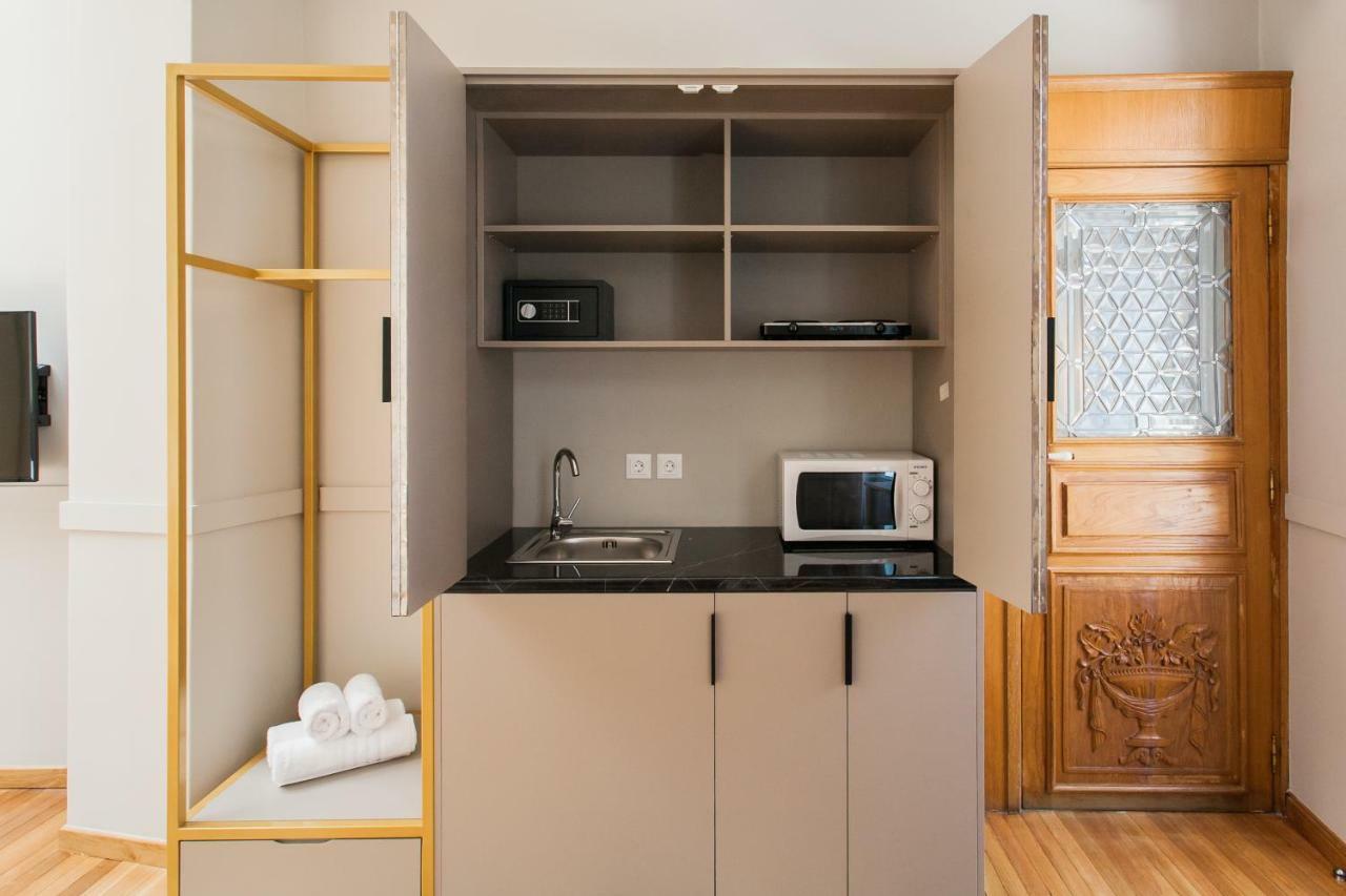 Step One | Luxury Suites Right In The Heart Of Acropolis Next To Metro Station Athens Exterior photo